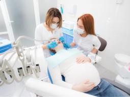 На каком сроке беременности лучше лечить зубы?