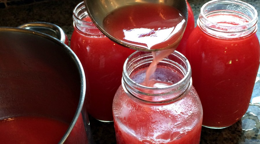 Как приготовить томатный сок на зиму в домашних условиях
